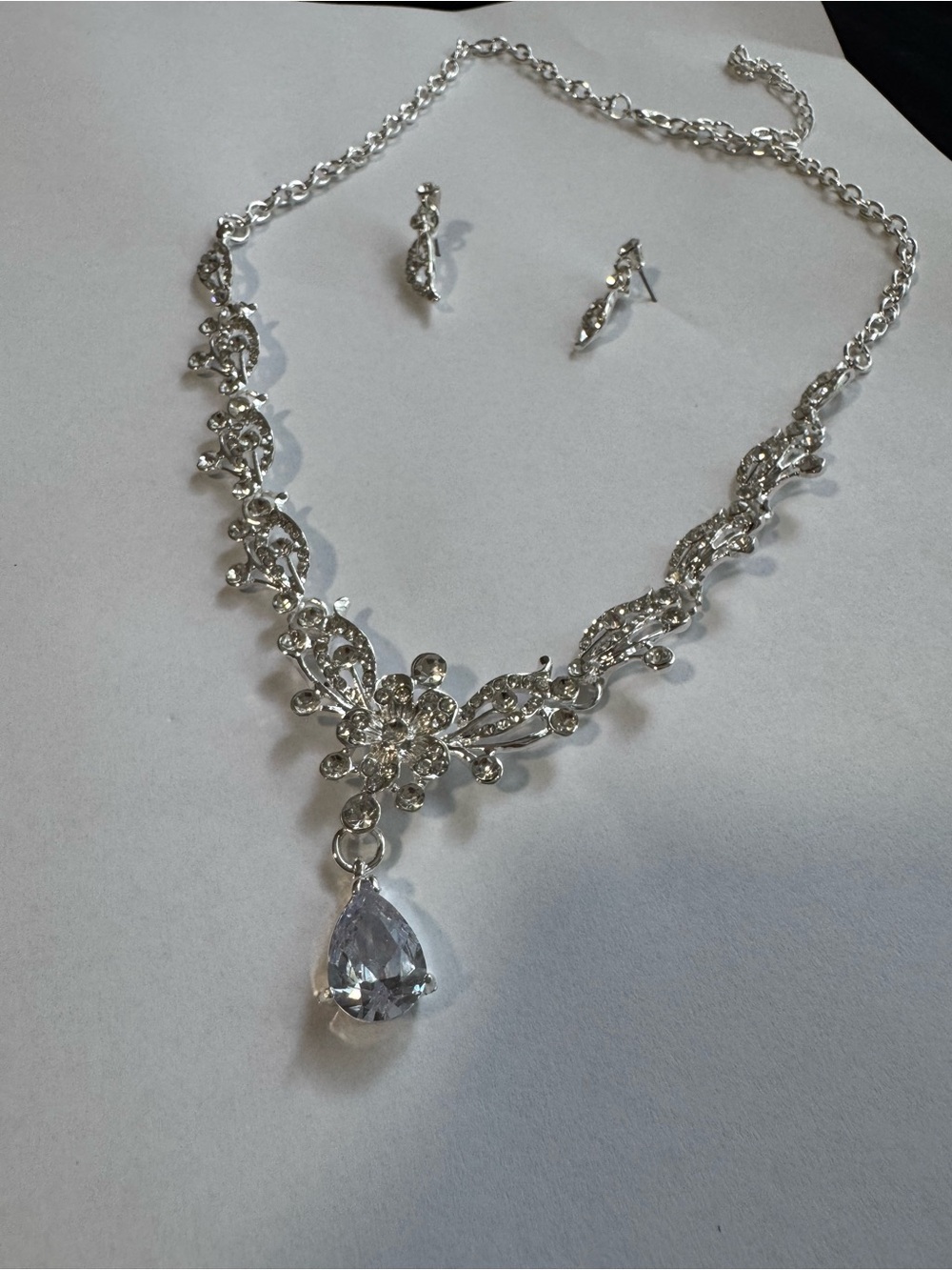 Crystal Teardrop Silver-Tone Necklace with Matching Earrings